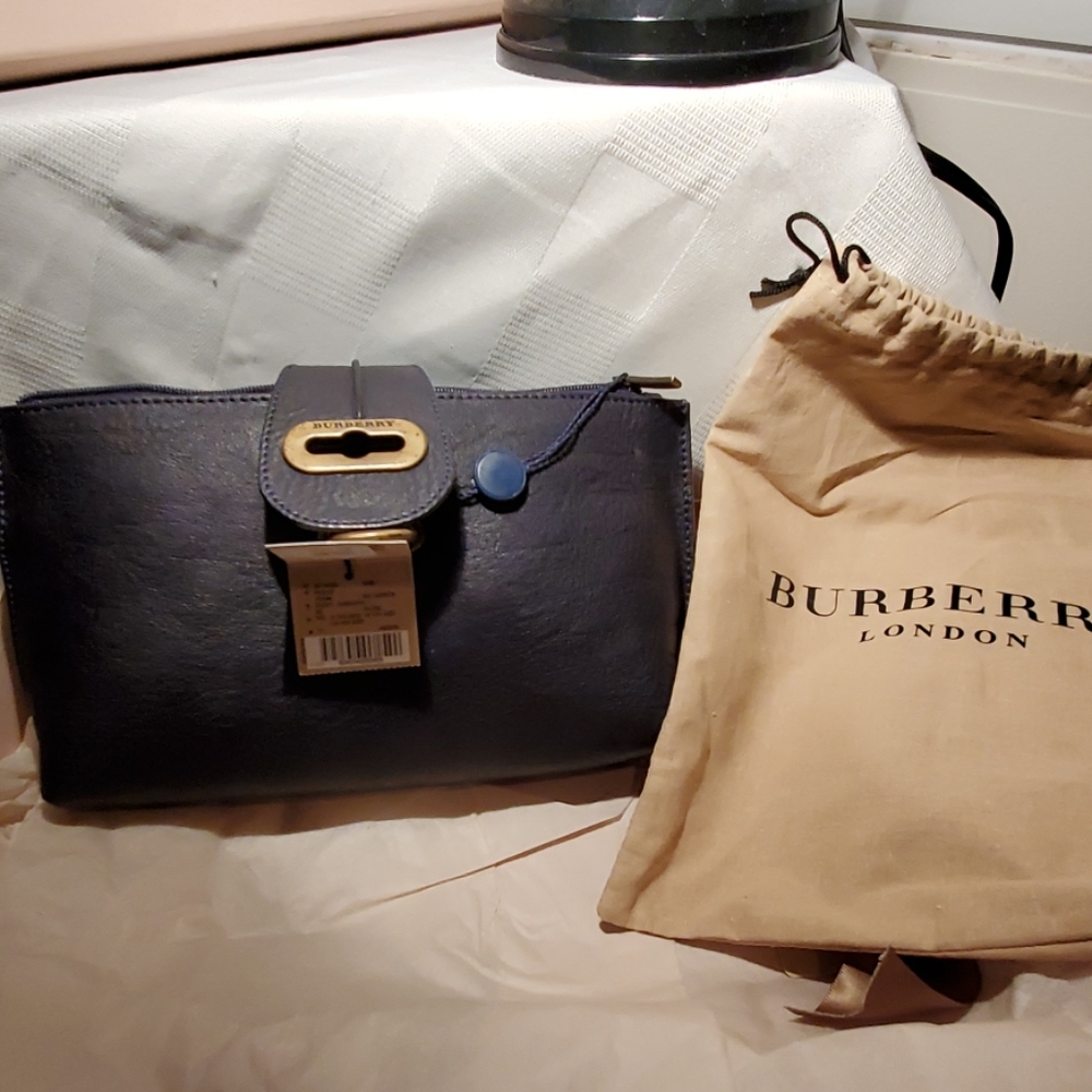 Vintage Burberry Navy Clutch w/ attached key ring